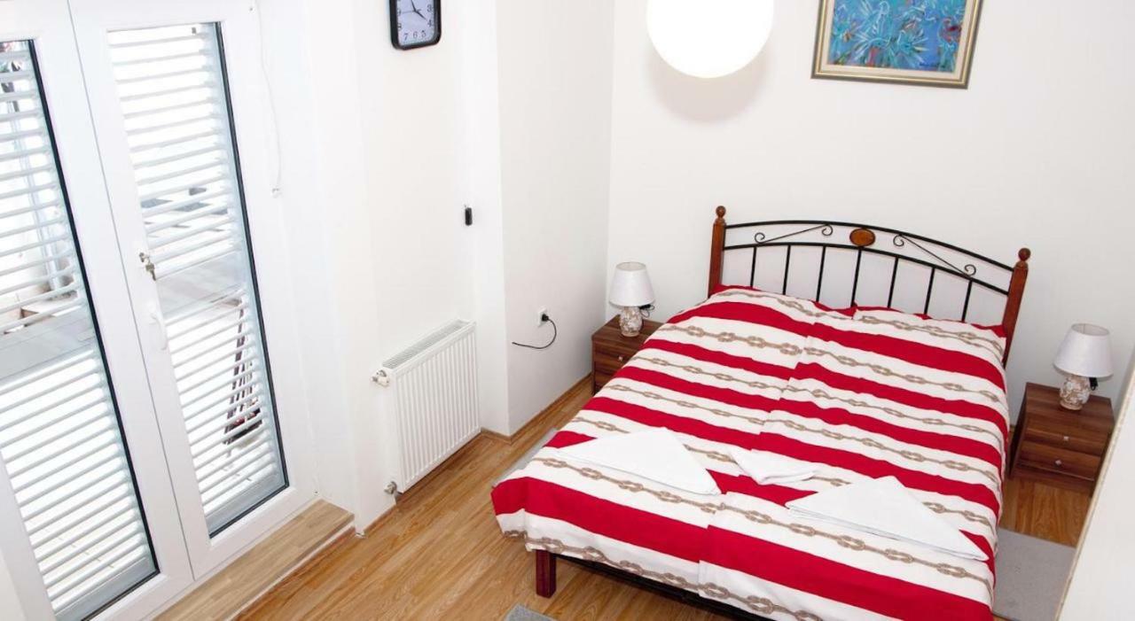 Veronika Group Radiceva Zagreb Extérieur photo
